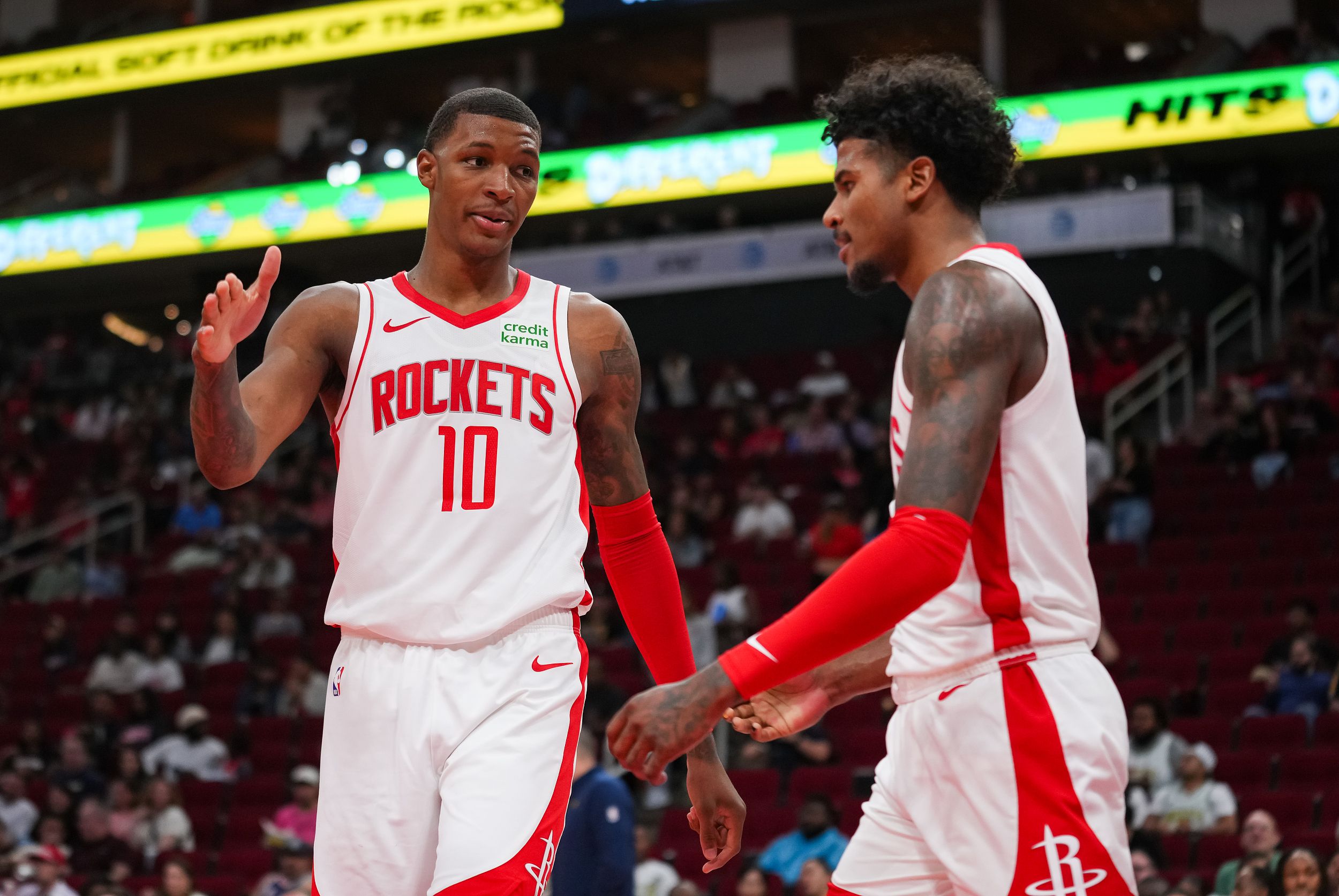 🏀猛龙vs火箭前瞻：猛龙6连败状态低迷，火箭客场全力争胜